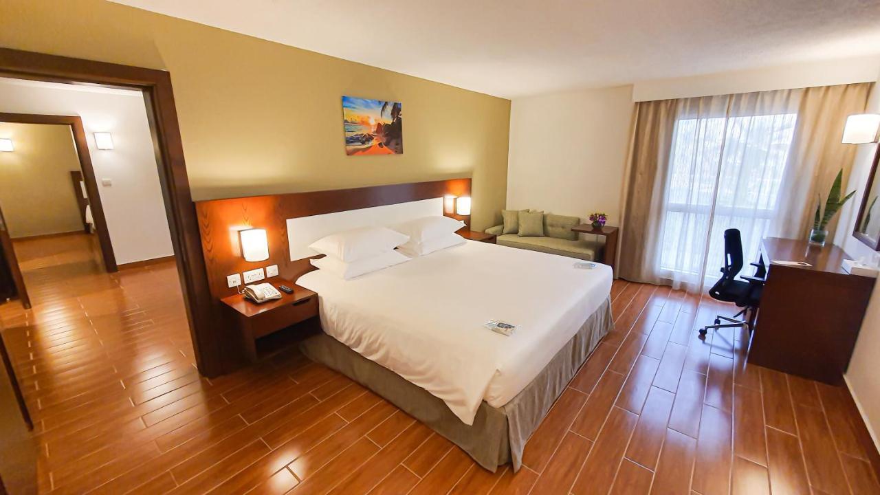 ג'בל דהנה Dhafra Beach Hotel מראה חיצוני תמונה